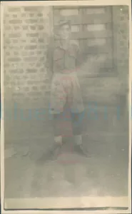1946 India Bombay Soldier in Slouch hat at camp Photo by British Soldier - Picture 1 of 2