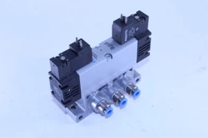 FESTO Ventil VSVA-B-P53U-H-A1-1C1 incl. Grundplatte - Bild 1 von 3