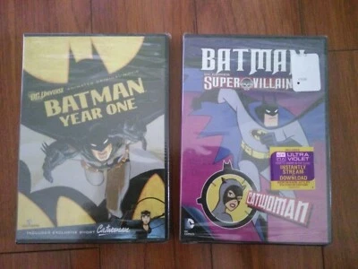 Lot of 2 Batman & Catwoman DVDS: Batman Year One & Batman Super Villains New DC - Image 1 of 2