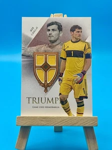 Iker Casillas | 2021 Futera Unique Triumph 11/18 - Spanien & Real Madrid - Bild 1 von 3