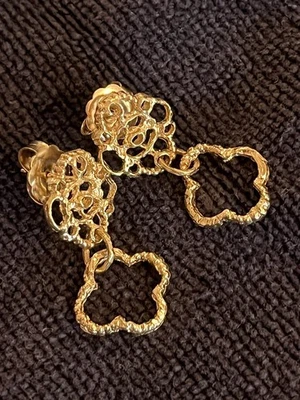  18K Yellow Gold dangle clover Earrings   - Image 1 of 4