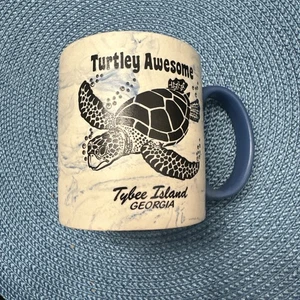 Taza Turtles Awesome Tybee Island Georgia - Imagen 1 de 5