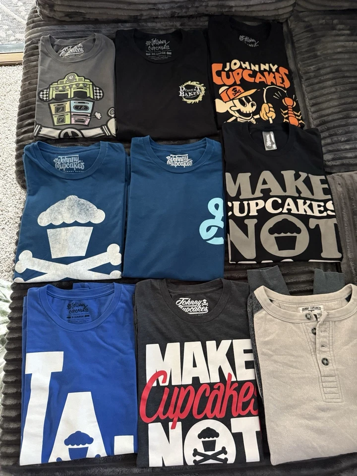 Colección de camisetas gráficas Johnny Cupcakes Foto 1 de 4
