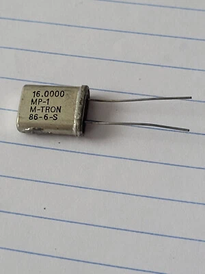 2pcs - Crystal 16.0000 MHz M-TRON Baud Rate - NOS Vintage  - Image 1 of 3