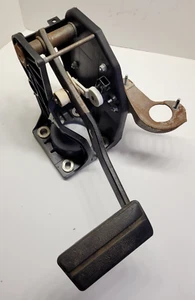 Buick lucerne Brake Pedal Assembly 10366474 - Picture 1 of 7