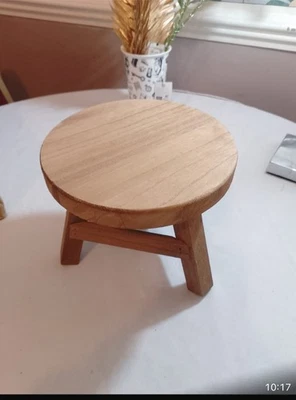 Wood Plant Stand Round Riser Pedestal Decorative Display Stand Flower Pot Holder - Image 1 of 4