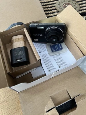 Olympus Digital Camera VG-150 14.0MP Black - Tested & Working - Image 1 of 3