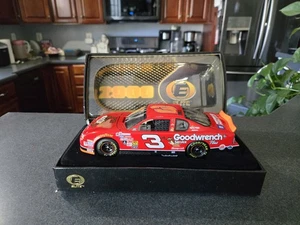 Dale Earnhardt Sr 2000 Gm Goodwrench Service Plus/No Bull Elite Diecast Car - Picture 1 of 15