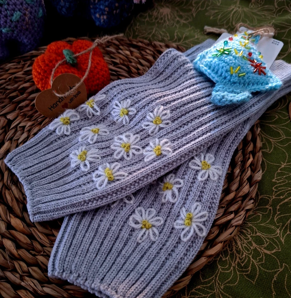 Calcetines  Bordados Mujer,ideas De Regalo,Navidad, artesanal  - Imagen 1 de 4