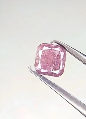 0.21ct AUSTRALIAN FANCY VIVID PURPLISH PINK DIAMOND Radiant Shape Strong Pink - Image 1 of 4