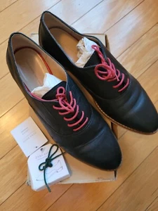 EUC Damenschuhe ZARA Leder schwarz Blucher Größe US10 mit Ersatzschnürsenkeln - Bild 1 von 6