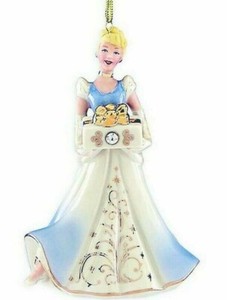 Lenox Disney Princess Cinderella Christmas Ornament 2018 Holding Gift 879992 New