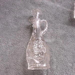"Vinagre y aceite Starburst de vidrio prensado cristalino vintage 8"" con tapón" - Imagen 1 de 5