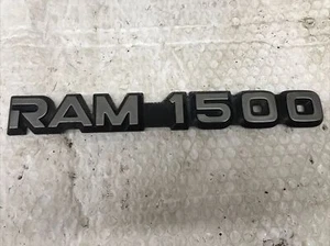 1994-2001 Dodge Ram 1500 Emblem Door Logo Badge OEM 55295310 - Foto 1 di 8