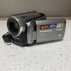 Panasonic SDR-H40 High-Definition PAL Camcorder  With Genuine Battery (silver) - Picture 1 of 9