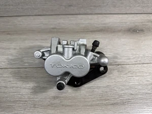 03 2001-04 Suzuki Intruder Volusia 800 Vl800 front brake caliper 59100-33DB0 NR1 - Picture 1 of 9