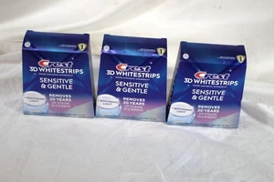 Bundle Of 3 Crest 3D Whitestrips Sensitive & Gentle + Whitening Light - Picture 1 of 13
