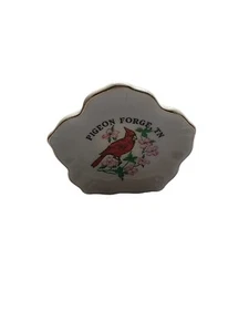 Porcelain T.N. Hand Painted Ceramic Decorative Thimble With Red Cardinal 2.20" - Picture 1 of 2