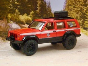 1984– 2001 (XJ) Jeep Cherokee EMT OFF-ROAD Paramedic 1/64 Scale Limited Edit L - Picture 1 of 5