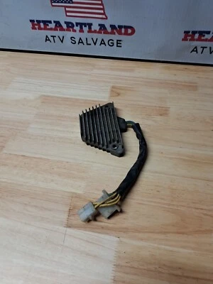 1983 - 1985 HONDA SHADOW VT 500 700 RECTIFER VOLTAGE REGULATOR ELECTRIC Oem Ie - Image 1 of 4