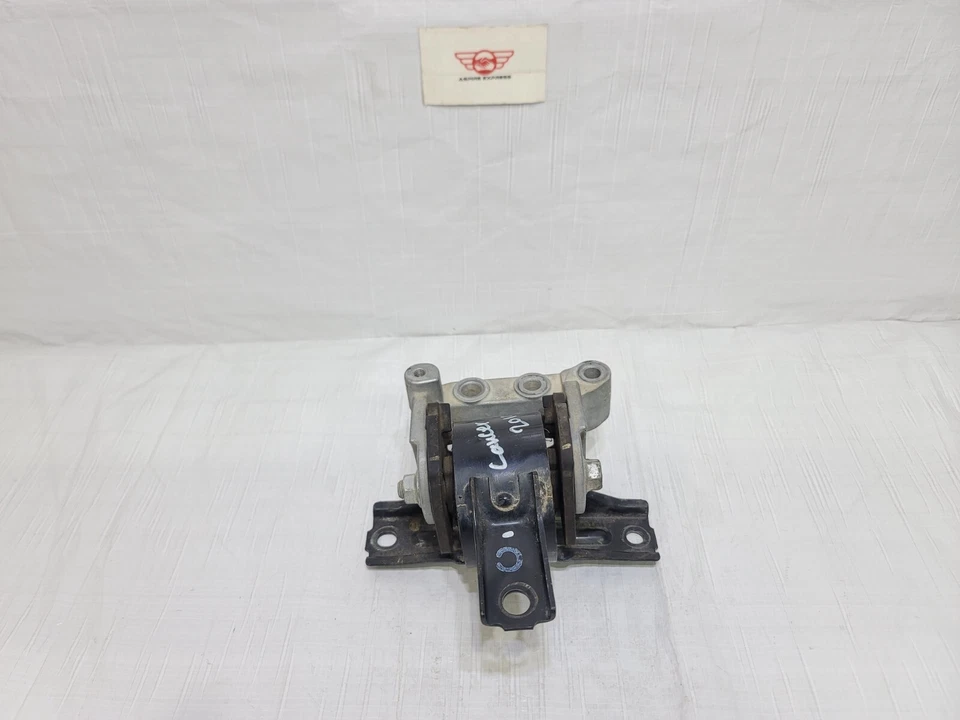 2009-2017 Mitsubishi Lancer Engine Mount Right Passenger Side w/ Bracket OEM - Image 1 of 4