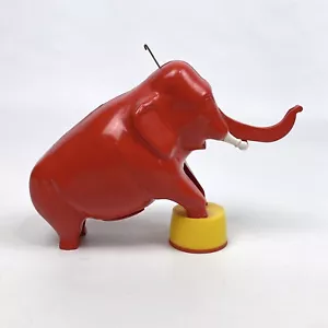 Vintage 1950s Pyro Co Red Plastic Elephant Mechanical Bank in Working Order - Picture 1 of 12