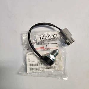 GENUINE Toyota LandCruiser 70 100 Series Gearbox Position Shift Switch Top Gbox - Picture 1 of 5