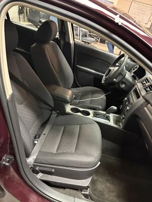 Used Front Left Seat Belt Front fits: 2011 Ford Fusion bucket driver buckle Fron Foto 1 de 4