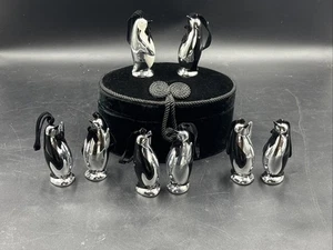 Glas Pinguin Weihnachtsschmuck 8er Set, 3,25", mit Samt Aufbewahrungsbox - Bild 1 von 24