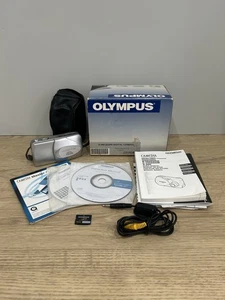 Olympus D-560 Digital Camera Zoom 3.2MP Silver Tested Working Boxed - Picture 1 of 21