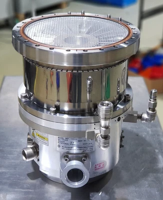 SHIMADZU TURBO PUMP TMP-1003LM - Image 1 of 4