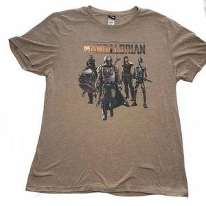 Star Wars The Mandalorian Men's Large Graphic T-Shirt - Foto 1 di 8