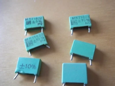 CONDENSADOR DE PELÍCULA DE POLIÉSTER 0.1uF (100nF) 100V Foto 1 de 3