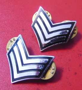 2 CANADA Canadian SERGEANT chevron stripes dark blue enamel collar lapel bars B - Picture 1 of 2