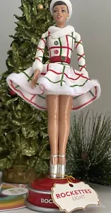 Radio City Music Hall Rockette Natale Spinning Illuminato Action Figure Bambola NUOVO - Foto 1 di 5