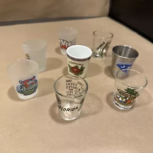 Juego de 8 vasos de chupito de novedad - Imagen 1 de 19