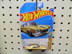 2025 hot wheels gold 70 Chevy Camaro RS HW 70's vs. 80's 4/10 53/250 - Picture 1 of 3