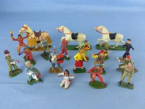 FIGURINES STARLUX lot de 19 anciens soldats indiens chevaux fermiers - Imagen 1 de 7