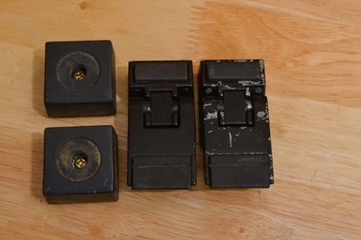 PIEDI BASCULANTI ANTERIORI/POSTERIORI ICOM IC-765 781 RICETRASMETTITORE HF SP-20 ALTOPARLANTE  - Immagine 1 di 3