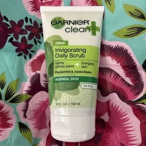 Garnier Clean Belebendes tägliches Peeling - Bild 1 von 2