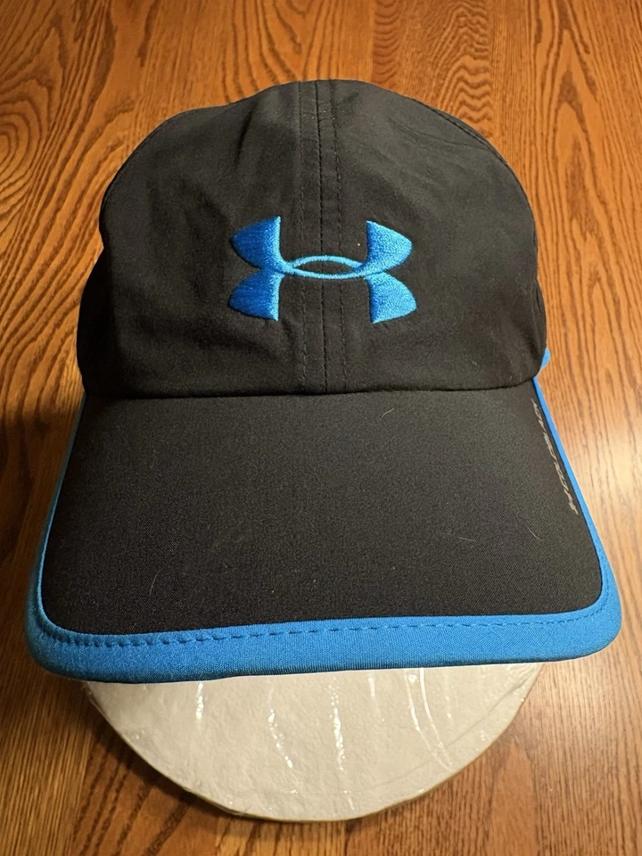 Sombrero Under Armour Coldblack para mujer negro azul talla única malla suave bordada Foto 1 de 4