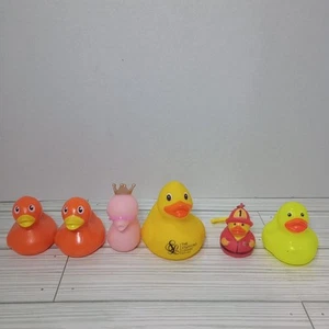Rubber Duck Lot 5 + 1 Duck Keychain Assorted Bath Toys Floating Toy Jeep - Picture 1 of 5