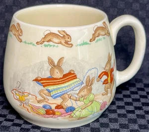 Royal Doulton Bunnykins KNITTING China Mug 3'' England Unravel - Picture 1 of 4