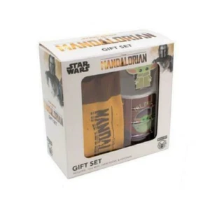 Star Wars Mandalorian Mug, Sock and Baby Yoda Key Chain Gift Bundle New - Picture 1 of 5