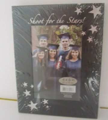 Marco de fotos de graduación Shoot for the Stars tiene capacidad para 4 x 6 pulgadas  Foto 1 de 3