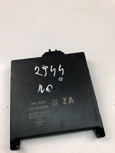NO2944 TOYOTA Control Unit 89221-02830 - Picture 1 of 4