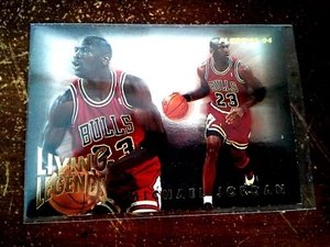 MICHAEL JORDAN * 1993-94 Fleer * Living Legends #4 * Rare Insert * Sharp - Picture 1 of 3