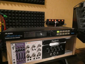 ALESIS MIDI VERB 4 / Dispositivo multiefectos - Pantalla sin luz pero funciona - Imagen 1 de 4