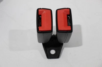 Audi A3 8P Cabriolet Pair Rear Seat Buckles Black 8J8857739H - Image 1 of 4
