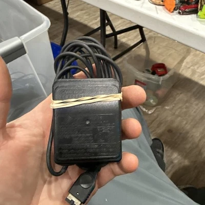 Cargador adaptador de CA oficial OEM AGS-002 Nintendo Game Boy Advance GBA SP DS AGS-002 Foto 1 de 2